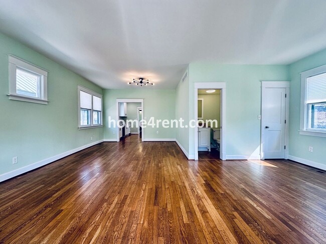 Building Photo - Charming Home Near Country Club Plaza w/ Gorgeous Updates, Wood Floors and a Two Car Garage!