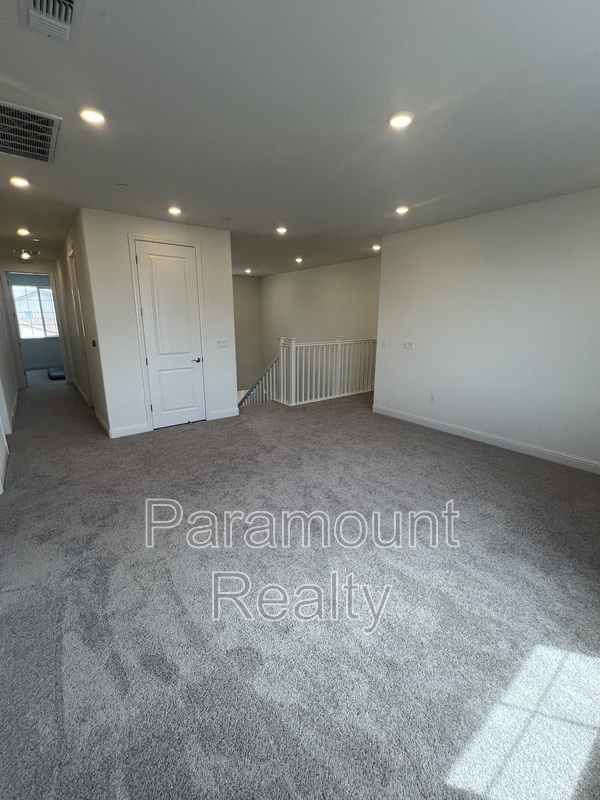 Building Photo - 1369 Emory Ln