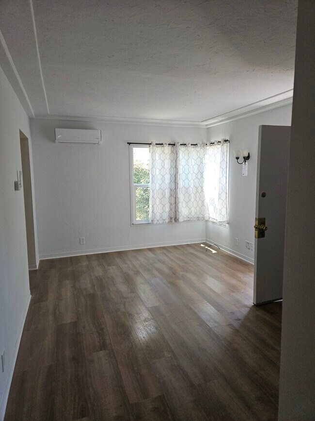 Building Photo - 2445 20th St