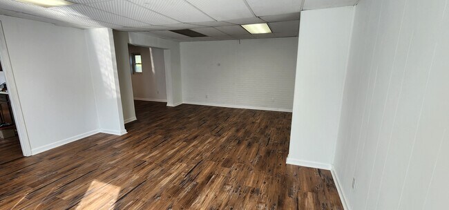 Building Photo - 169 Valleyview Dr