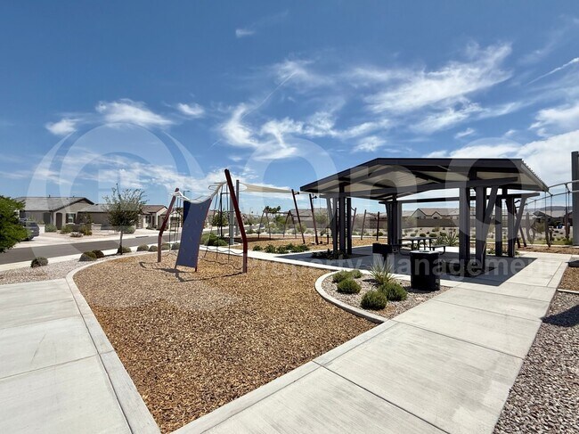 Building Photo - 5324 S 24th Ln