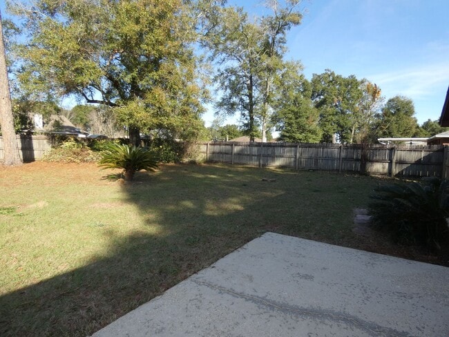 Building Photo - Charming Ranch-Style Home - Pace