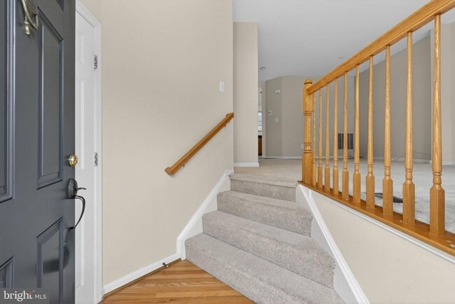 Building Photo - 7568 Great Swan Ct