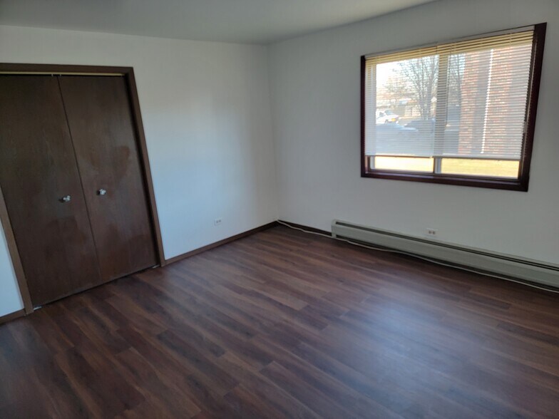 Building Photo - 2 Paxos Dr