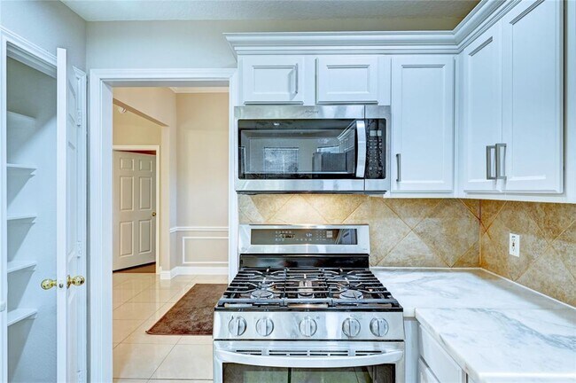 Building Photo - 21115 Rushing Creek Ln