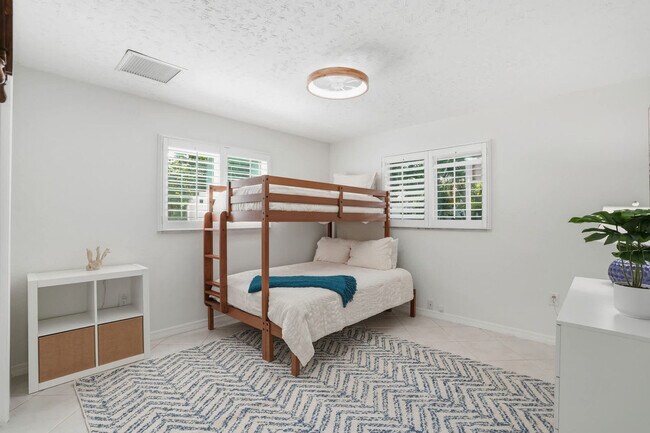 Building Photo - 27526 Los Amigos Ln