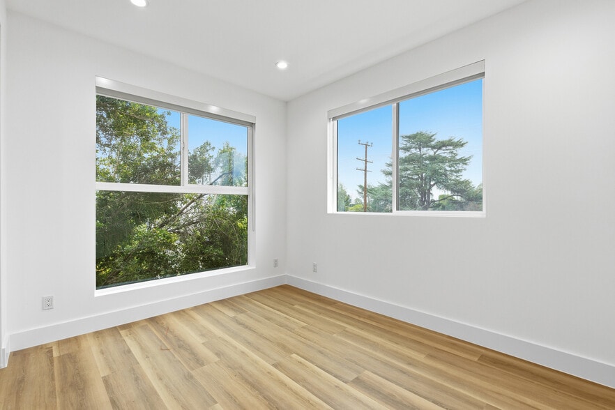 Building Photo - 5809 Kester Ave