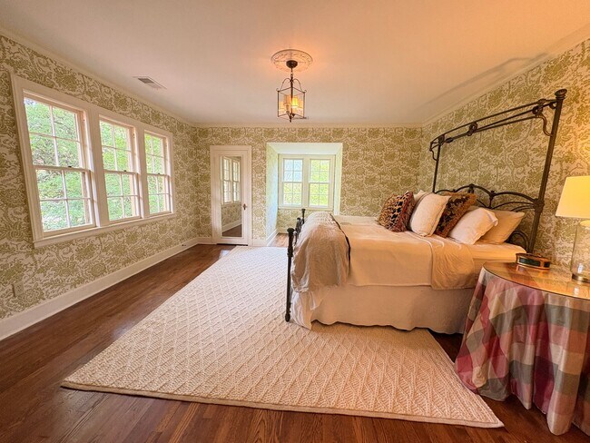 Building Photo - One Of Kind Home In Hedgemore Acres Subdivision! Gated! Landscaping Included! Over 5,000 Sq Ft! M...