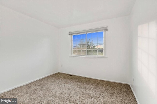 Building Photo - 39 N Turnberry Dr