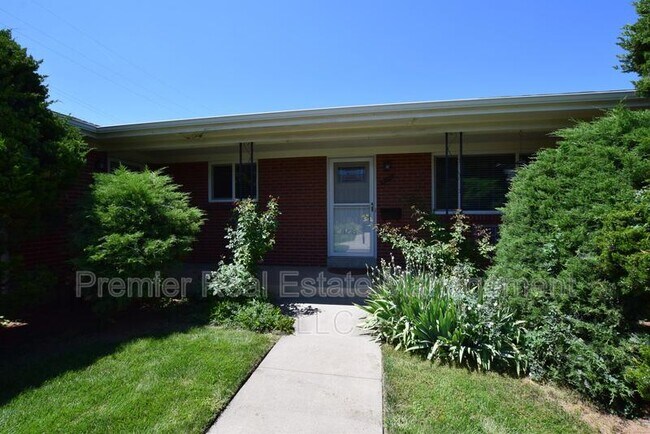 Building Photo - 4477 E Jewell Ave