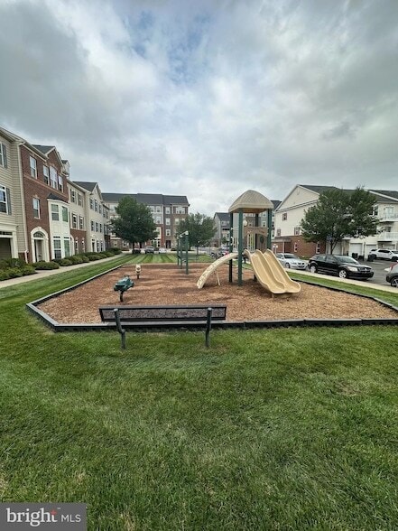 Building Photo - 24598 Johnson Oak Terrace