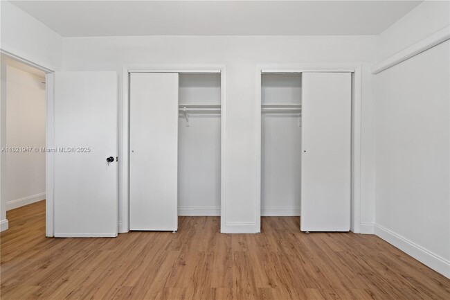 Building Photo - 160 NE 55th St