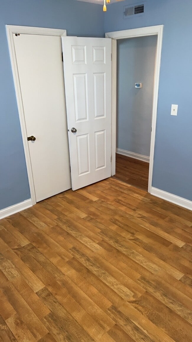 Building Photo - 4230 Reading Rd