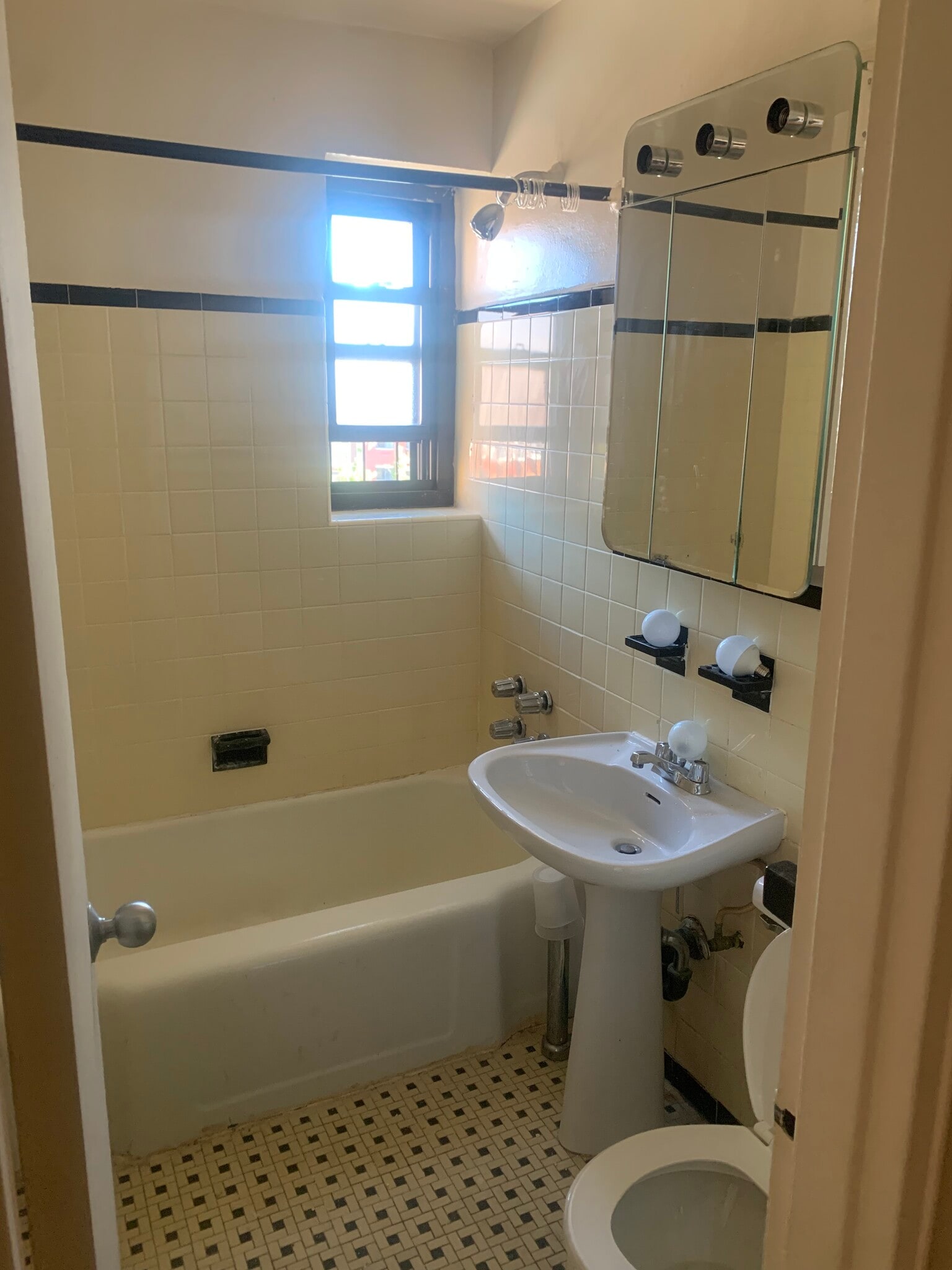 bathroom - 14120 84th Dr