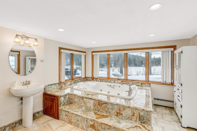 Building Photo - 19 Quimby Ct