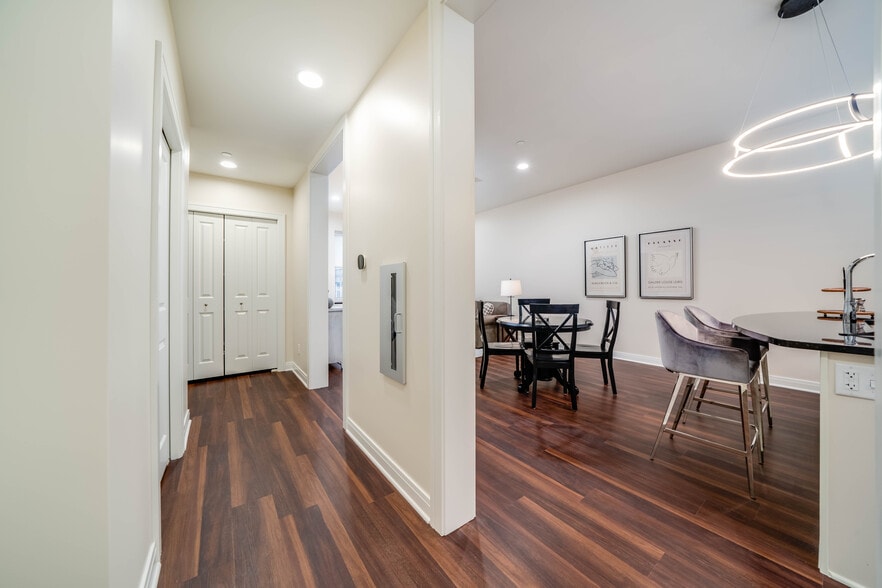 Square 204 - Peregrine Square