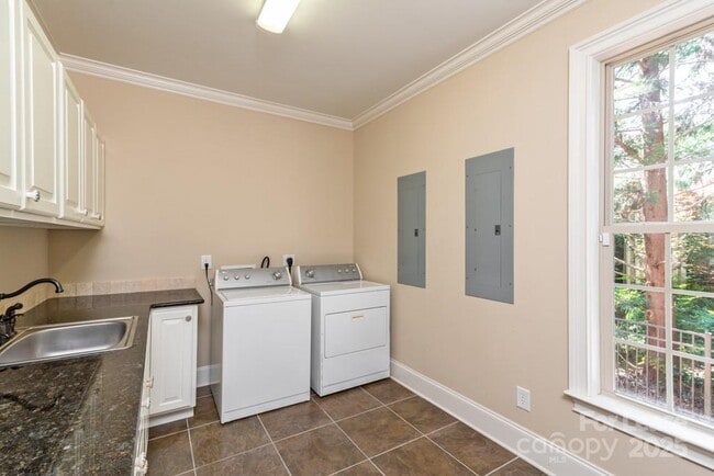 Building Photo - 6210 Cruden Bay Way