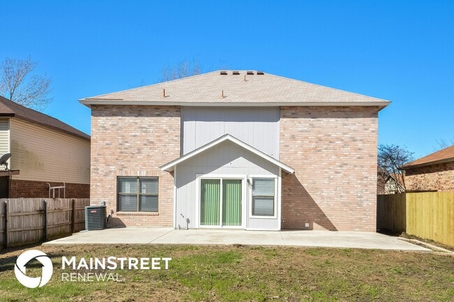 Building Photo - 8118 Sunshine Trail Dr