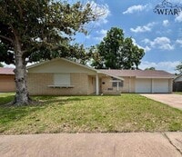 Building Photo - 4659 El Capitan Dr