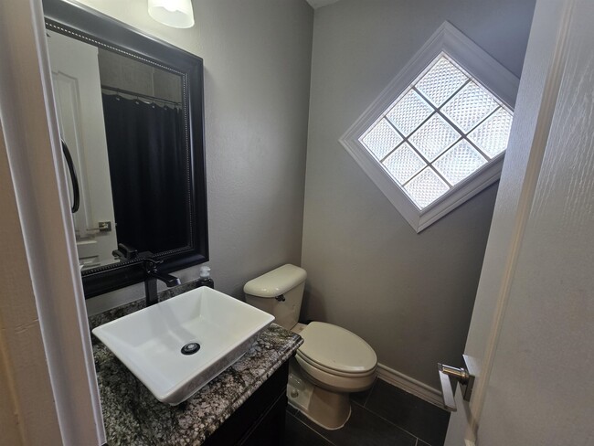Building Photo - 9819 Sweetwind Dr