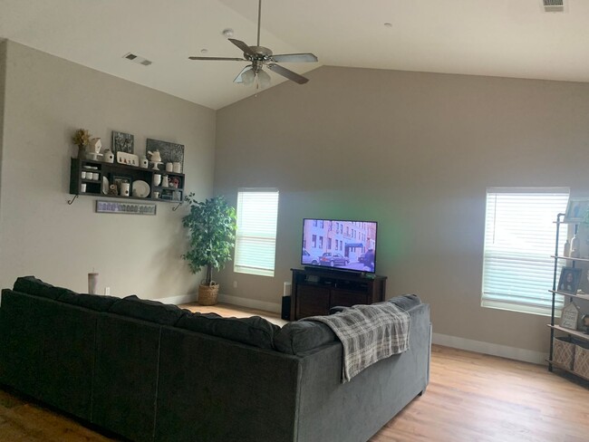 Building Photo - 4 Bedroom 2.5 Bath ready soon