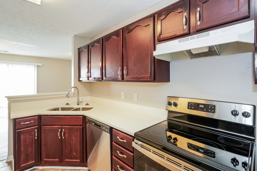 Building Photo - 2633 River Meade Way