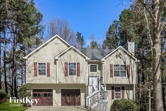Building Photo - 142 N Springs Dr