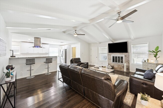 Building Photo - 7614 Braesview Ln