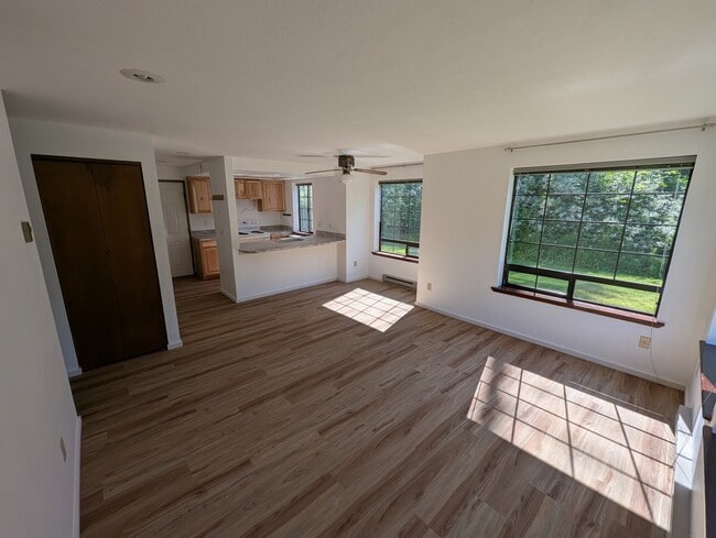 Building Photo - 853 San Juan Blvd