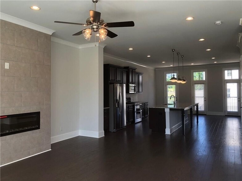 Building Photo - 4313 Longleaf Pine Alley