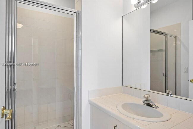 Building Photo - 16449 SW 84th Pl