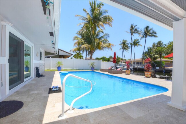 Building Photo - 2228 SE 10th St