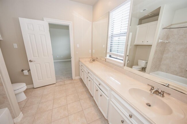 Building Photo - 3515 Durness Way