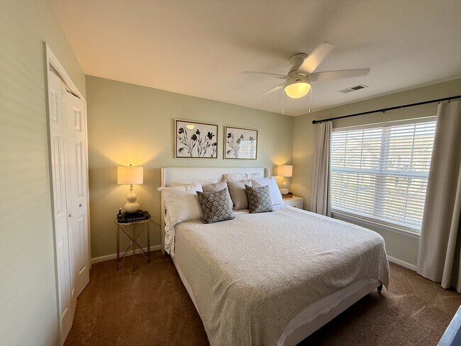 Building Photo - 1104 Harvester Cir