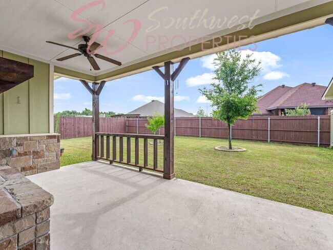 Building Photo - Stunning 5 bedroom, 3.5 bath in Elk Ridge Estates!