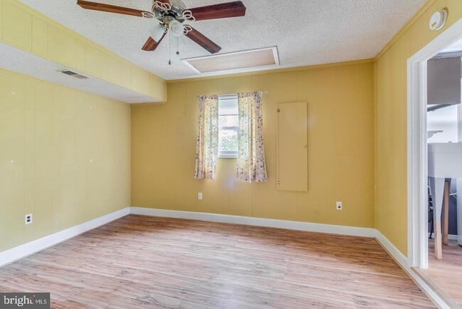 Building Photo - 12425 Stretton Ln