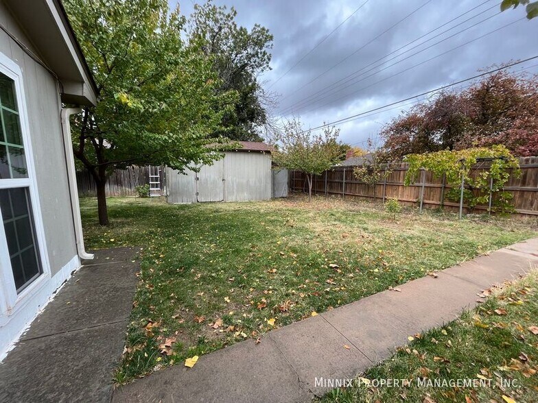 Building Photo - 6712 Gainsborough Rd