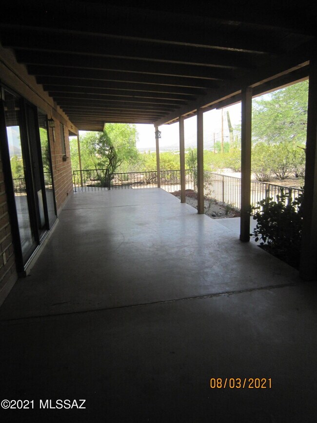 Building Photo - 2502 N Broken Arrow Trail