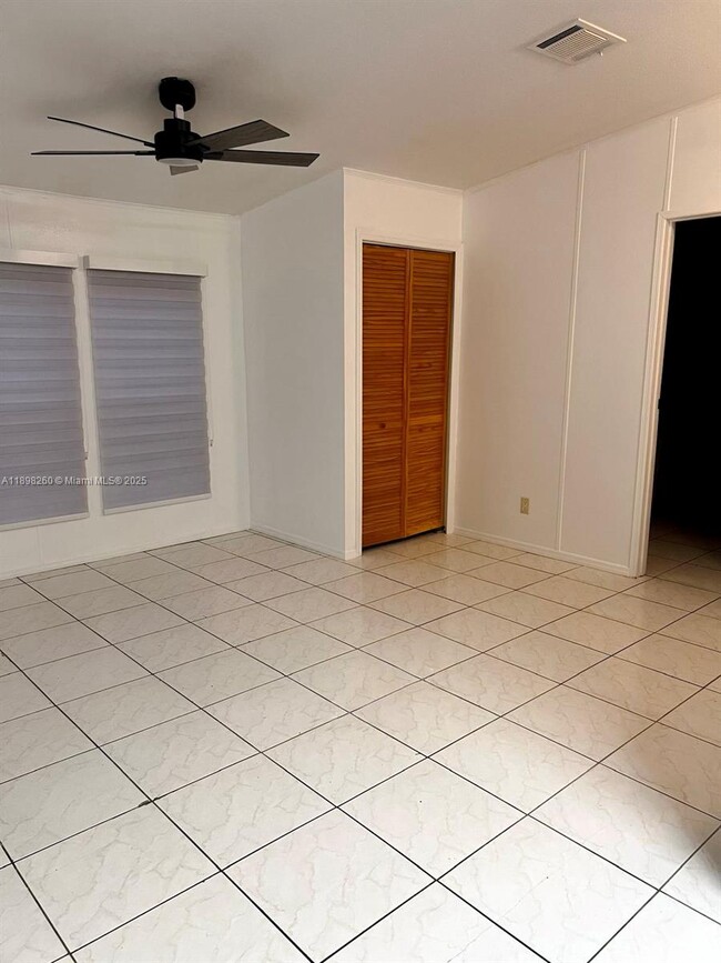 Building Photo - 5904 Sussex Dr