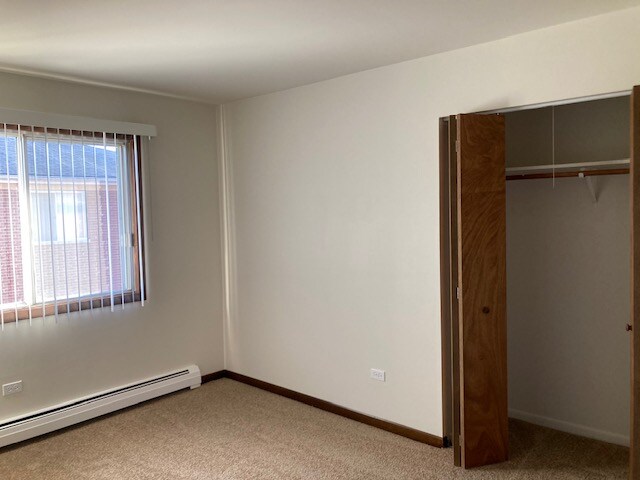 Building Photo - 17630 Rosewood Dr