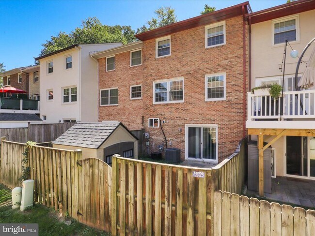 Building Photo - 14824 Maidstone Ct