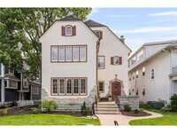 Building Photo - 1621 W 25th St