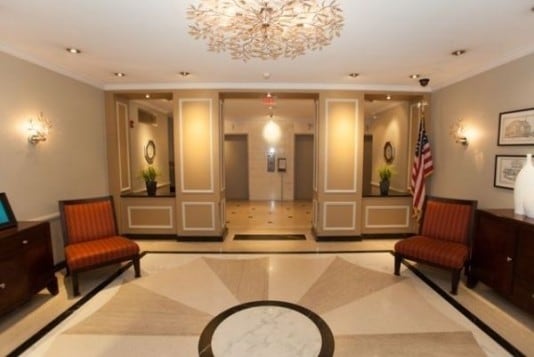 Building Photo - 201 ST PAULS Ave