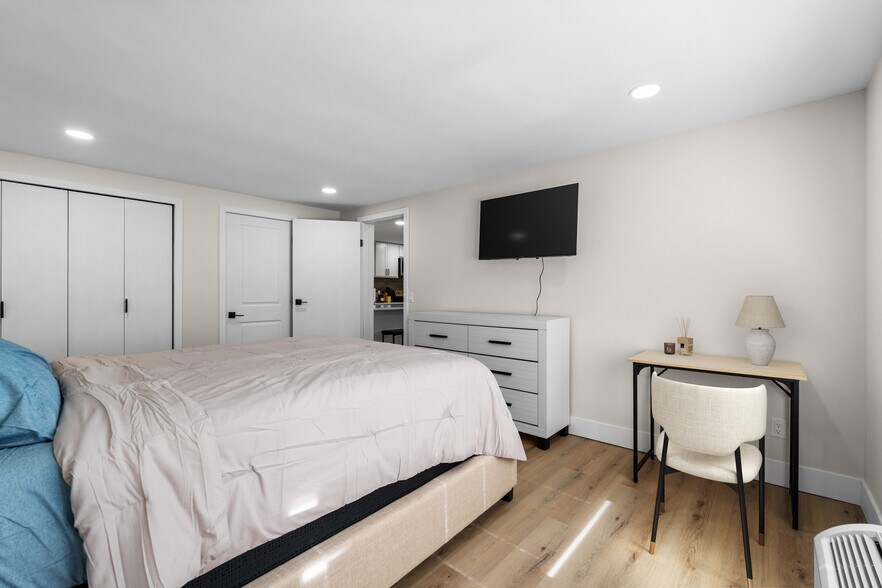 Building Photo - 41349 Heathmore Ct