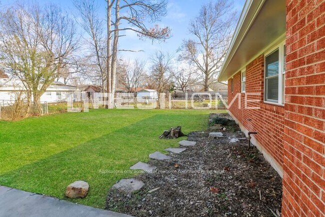 Building Photo - 1319 Atlanta Cir