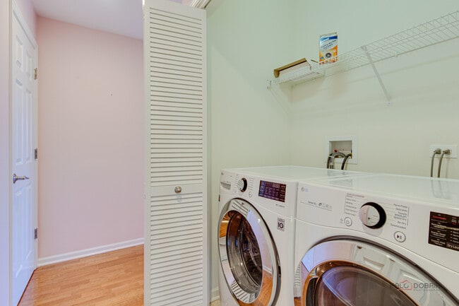 Building Photo - 799 Graceland Ave