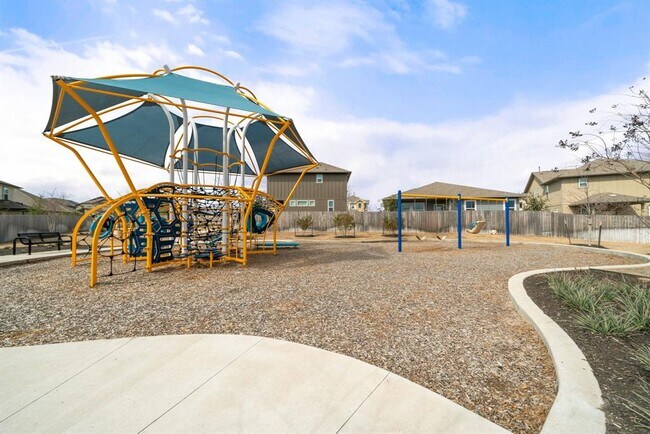 Building Photo - 3200 College Park Dr