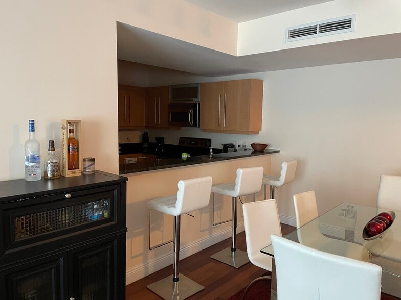 Dining area - 7355 SW 89th St