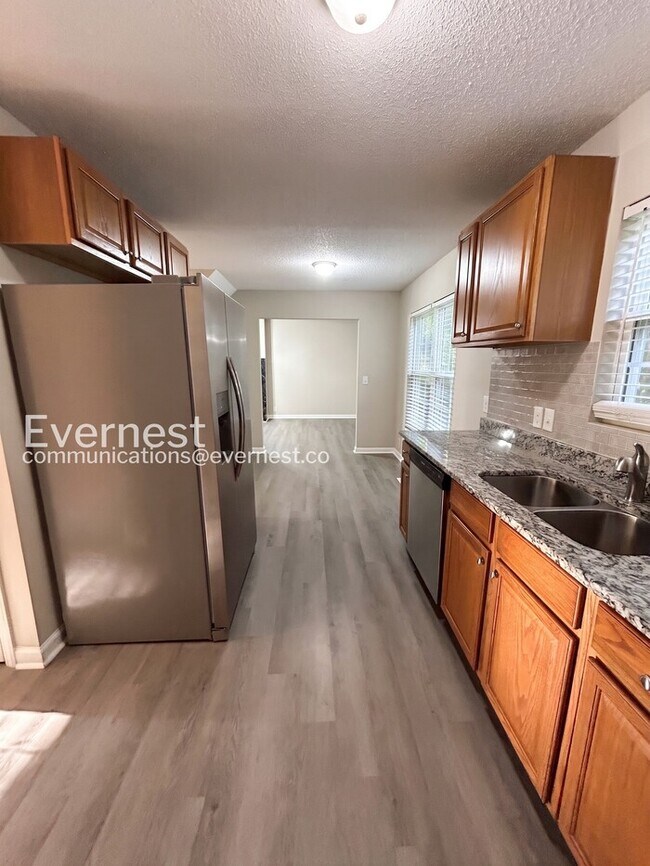 Building Photo - 3612 Mizell Rd