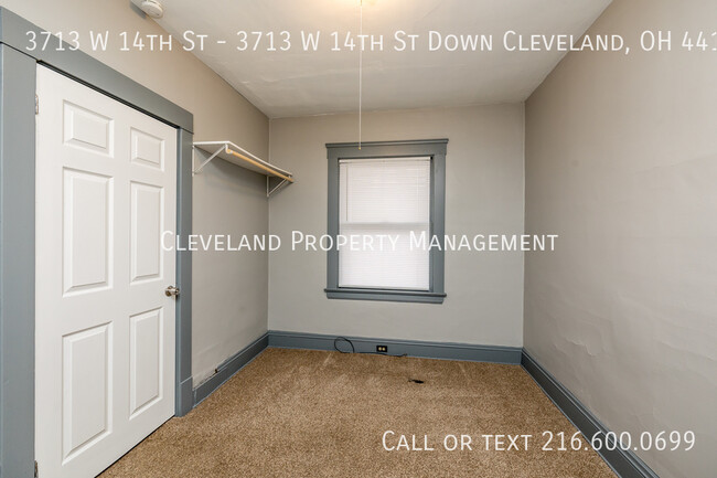 Building Photo - Wonderful Cleveland Duplex